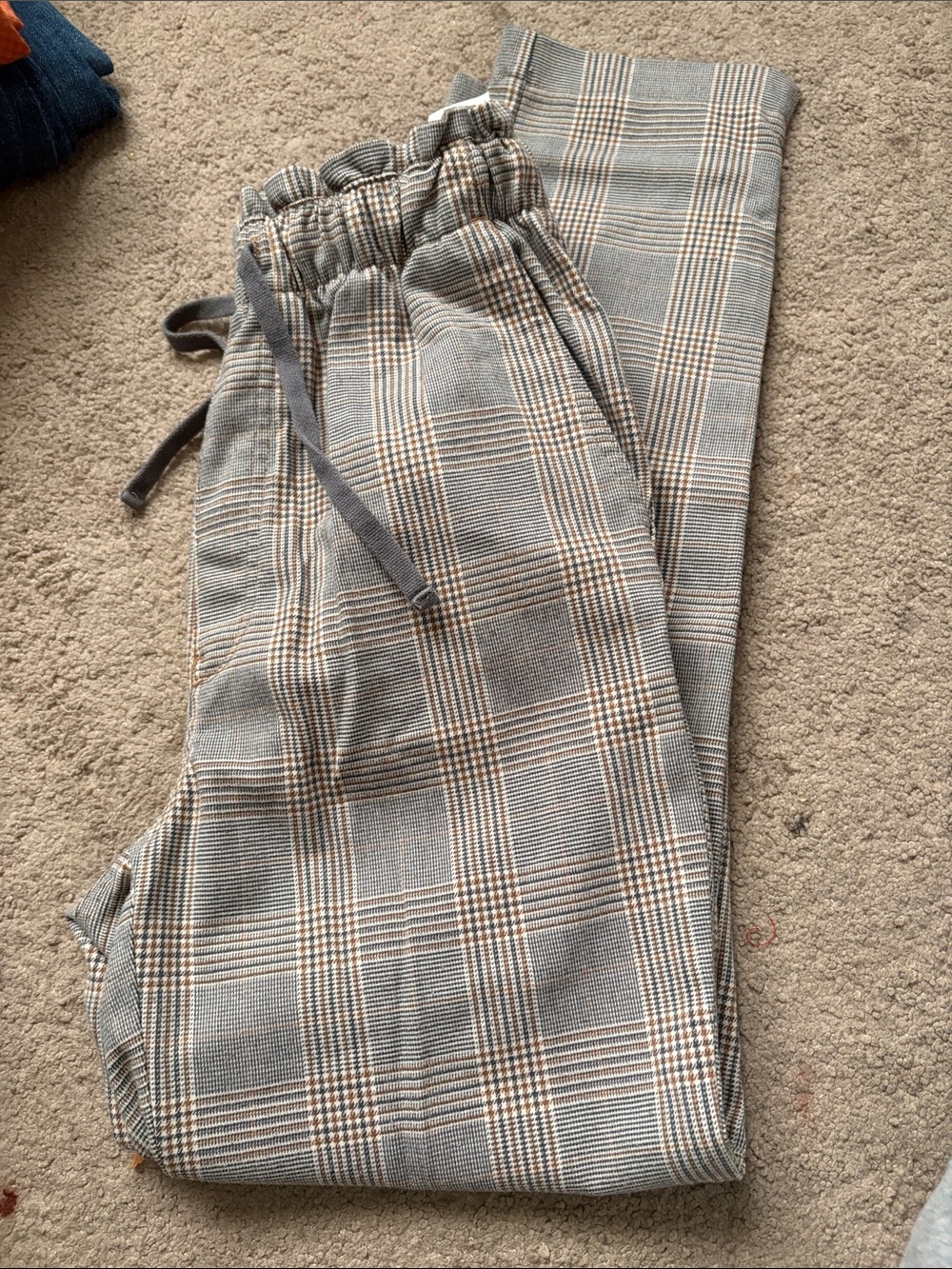 Abercrombie & Fitch Gray and Tan Plaid Drawstring Pants